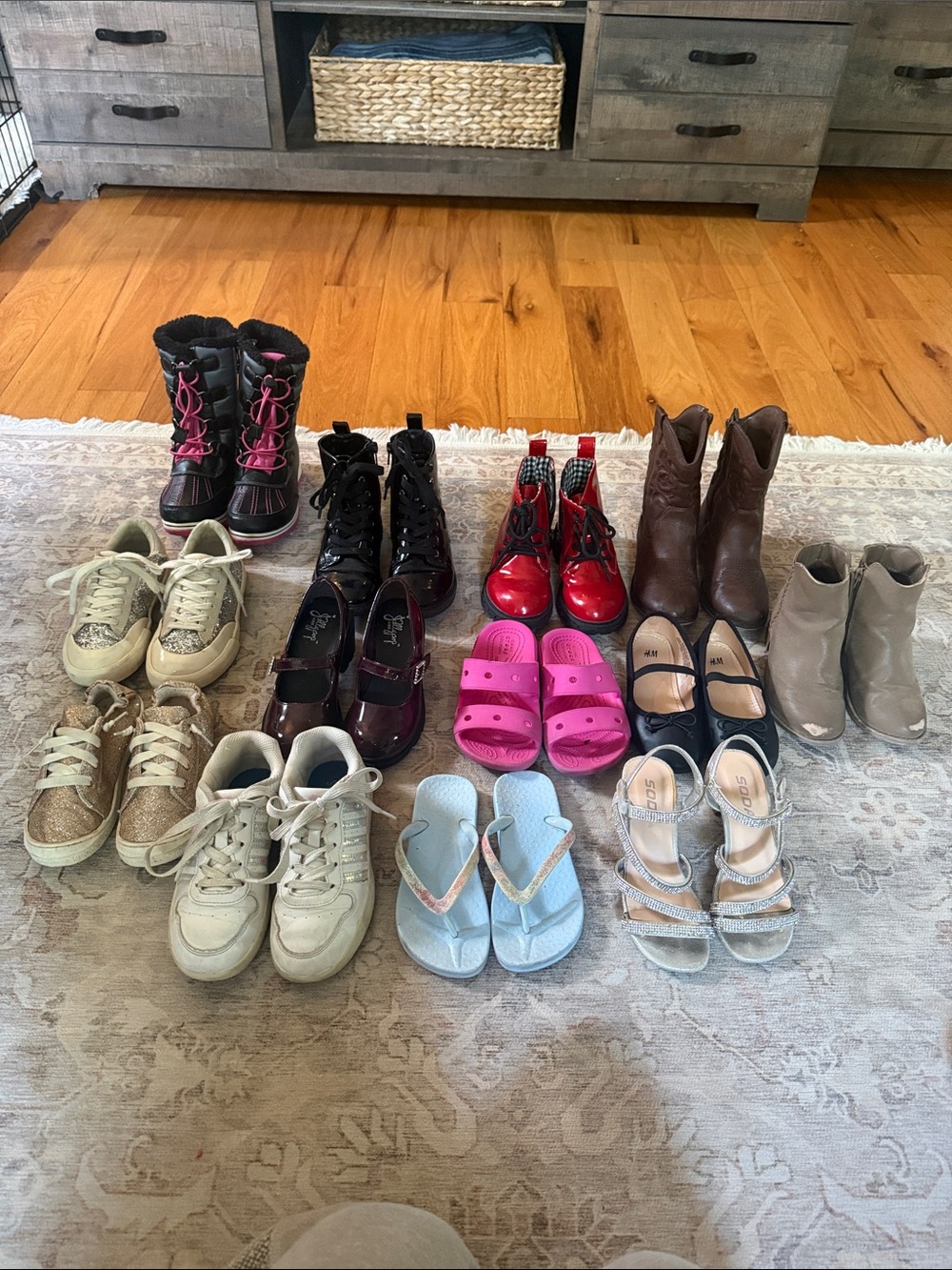 HUGE BUNDLE of girls shoes 12